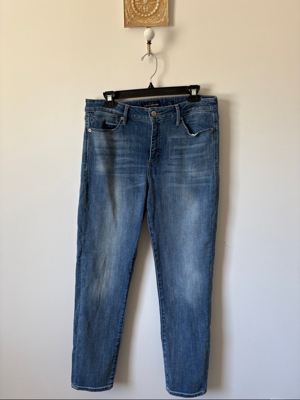 Lucky Brand Faded Blue Straight-Leg Jeans
